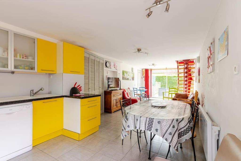 La Cornaline 1 Villa Кабур Екстериор снимка
